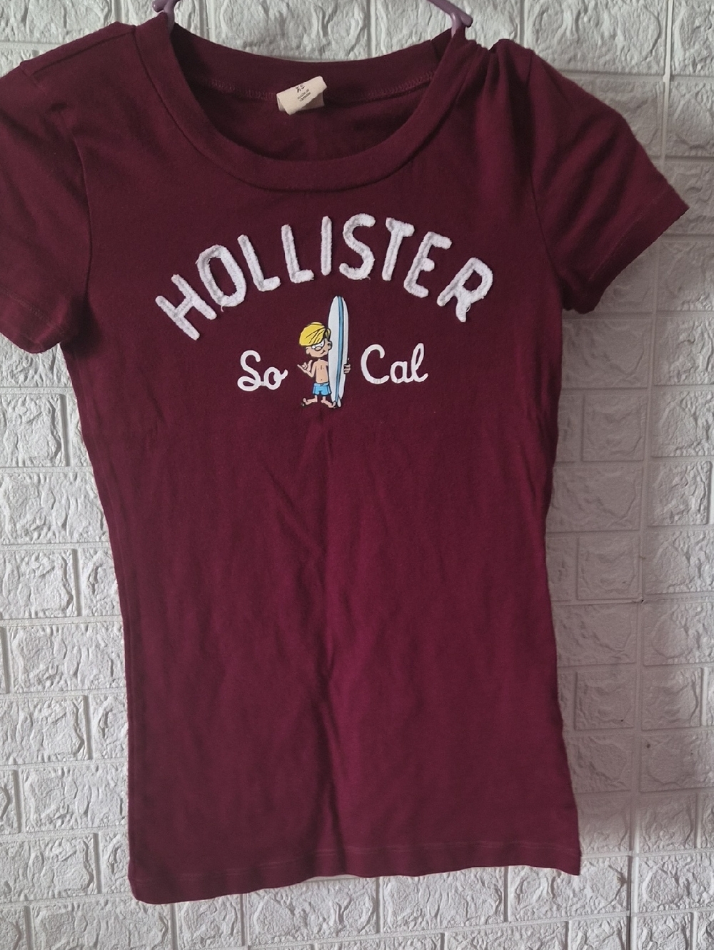 Hollister Girls' Burgundy 'So Cal' Graphic Tee